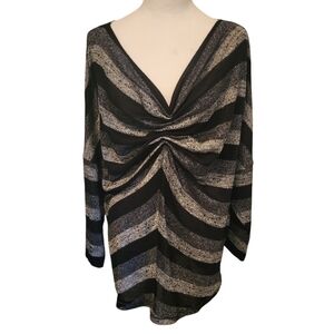 Nature Gathered Top Black/Silver sz XL